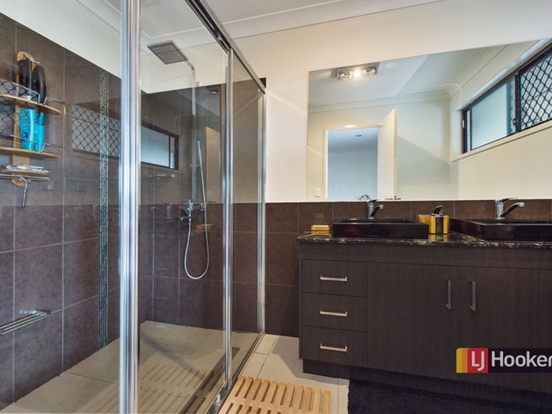 21 Yarwood Crescent, Ormeau Hills QLD 4208