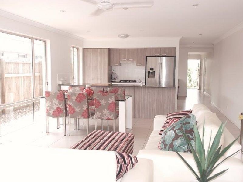 77 Brookside Circuit, Ormeau QLD 4208