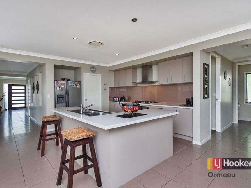 14 Rosabrook Crescent, Ormeau QLD 4208