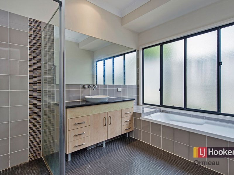 30 Peachester Close, Ormeau QLD 4208