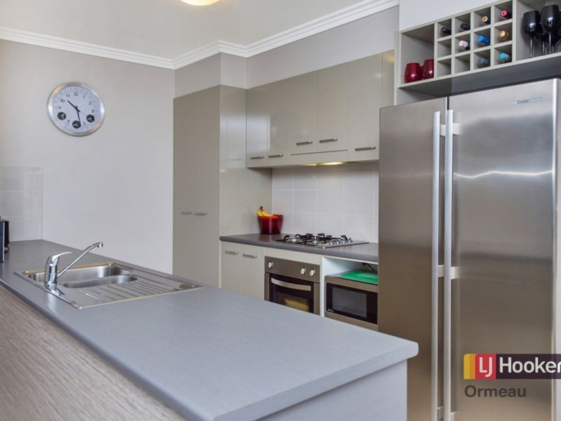 1/8 Strathburn Crescent, Ormeau QLD 4208