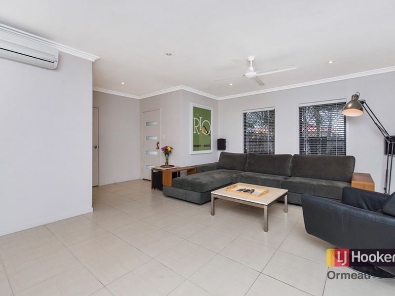 1/8 Strathburn Crescent, Ormeau QLD 4208