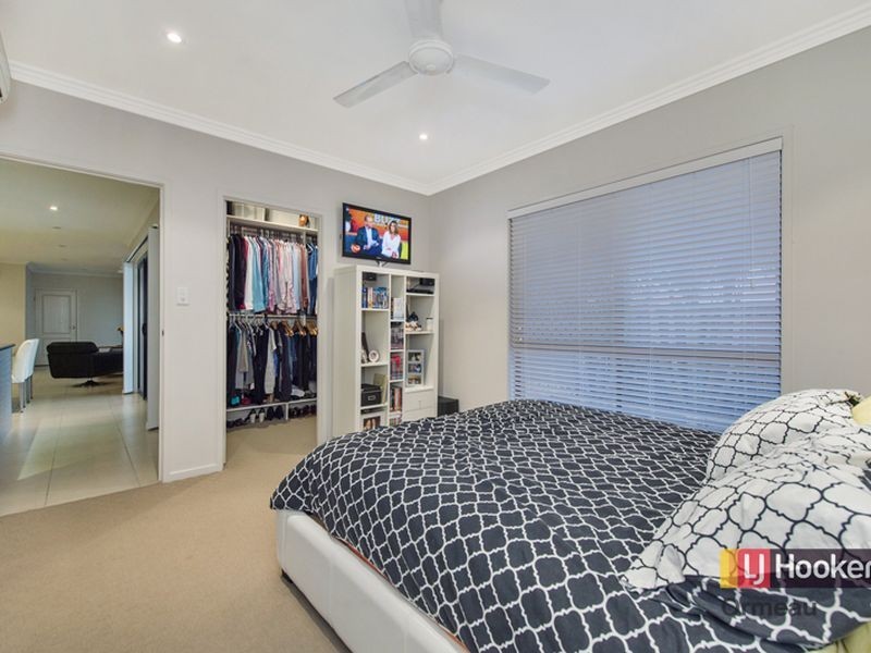 1/8 Strathburn Crescent, Ormeau QLD 4208