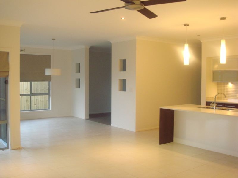 12 Helidon Grove, Ormeau QLD 4208