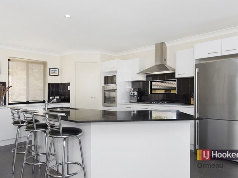 8 McGrath Court, Ormeau Hills QLD 4208