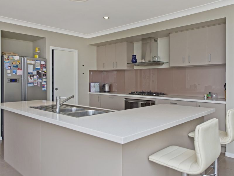 14 Rosabrook Street, Ormeau QLD 4208