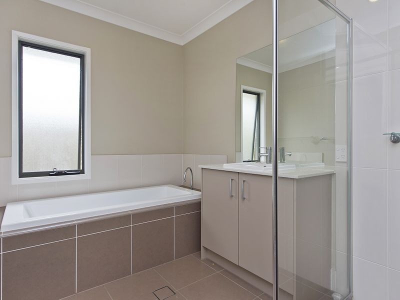 14 Rosabrook Street, Ormeau QLD 4208