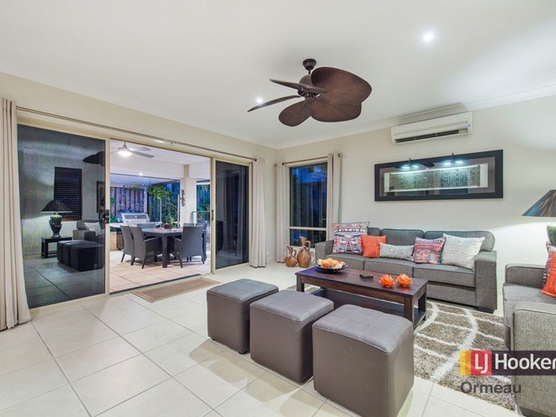 8 Pincally Crescent, Ormeau QLD 4208
