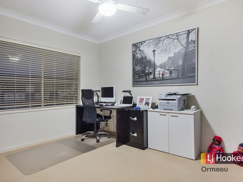 8 Pincally Crescent, Ormeau QLD 4208