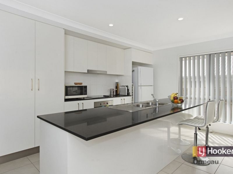 18 Hollanders Crescent, Ormeau Hills QLD 4208