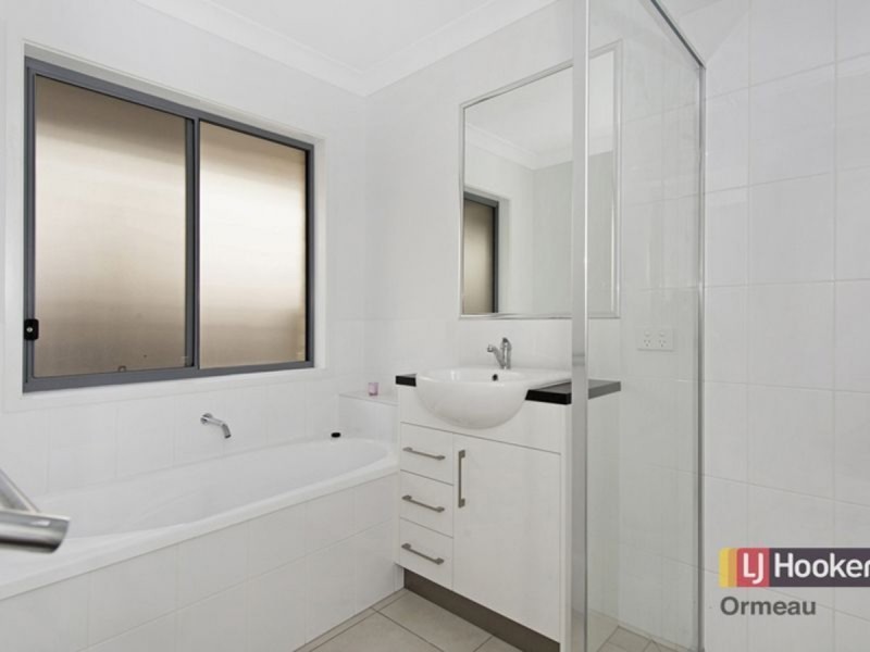 18 Hollanders Crescent, Ormeau Hills QLD 4208