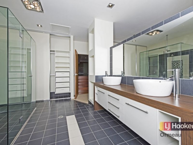 7 Nexus Close, Edens Landing QLD 4207