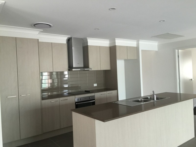 3 Durack Lane, Ormeau Hills QLD 4208