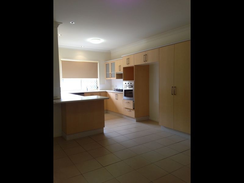 19 Carallia Court, Ormeau QLD 4208