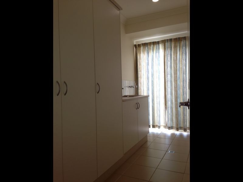 19 Carallia Court, Ormeau QLD 4208