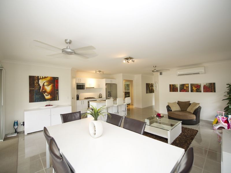 9 Vista Parade, Ormeau QLD 4208