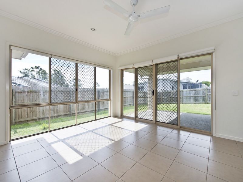 8 Kondalilla Tce, Waterford QLD 4133
