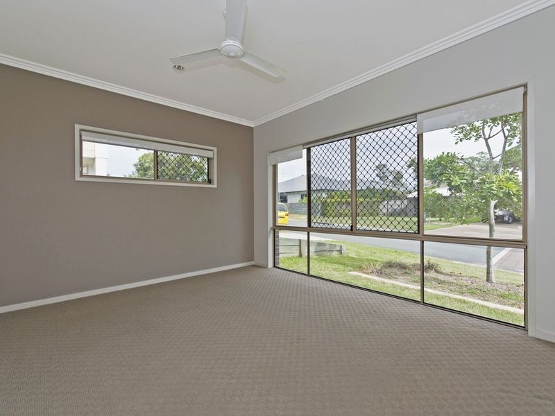 8 Kondalilla Tce, Waterford QLD 4133
