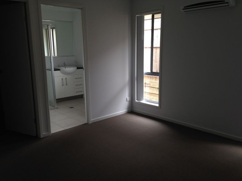 18 Hollanders Crescent, Ormeau Hills QLD 4208