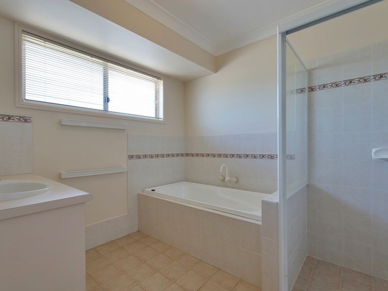 5 Schablon Close, Ormeau Hills QLD 4208