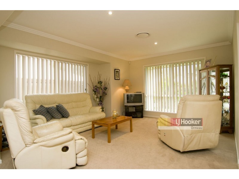 11 Rosabrook Crescent, Ormeau QLD 4208