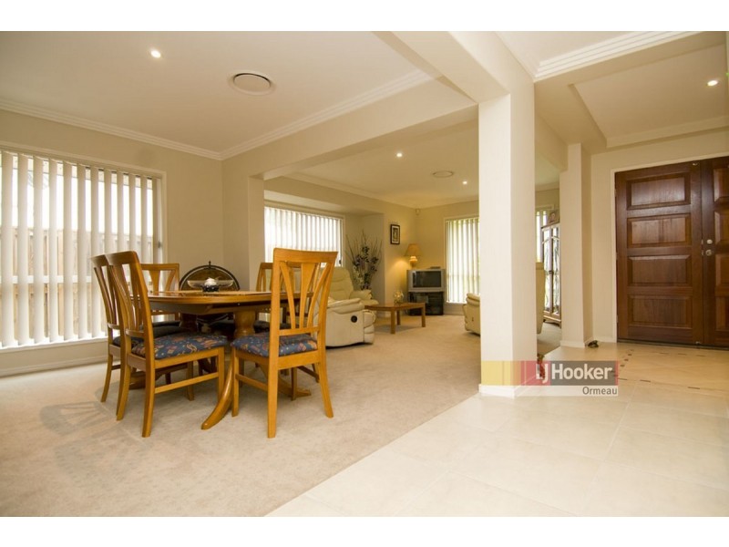 11 Rosabrook Crescent, Ormeau QLD 4208