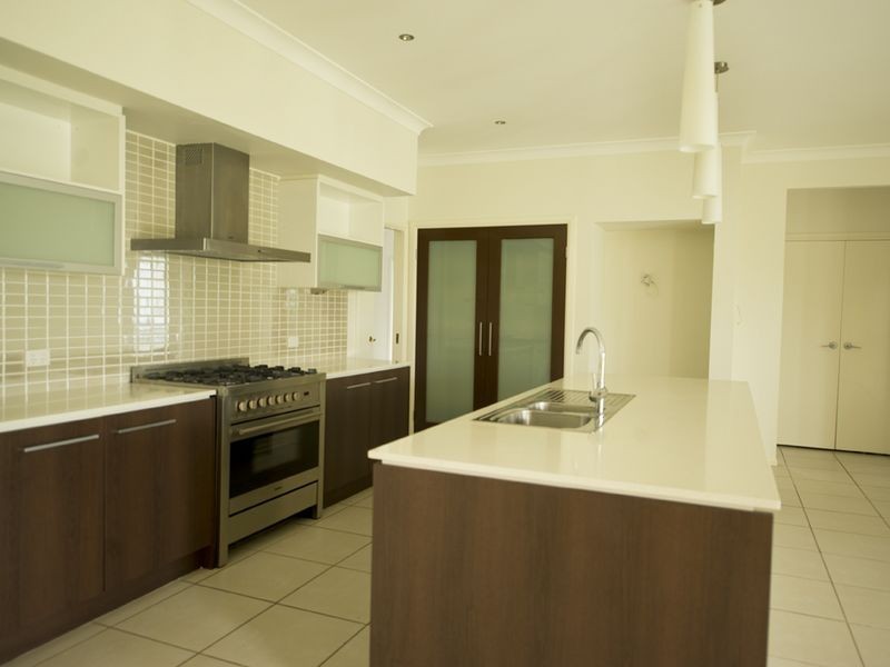 12 Helidon Grove, Ormeau QLD 4208