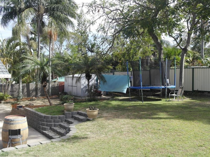 24 Raelene Terrace, Springwood QLD 4127