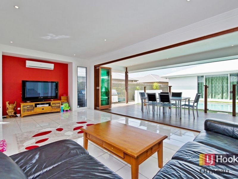 29 Lauradale Crescent, Ormeau QLD 4208