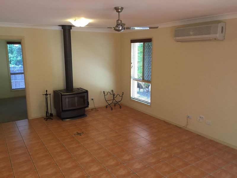 16 Forestglen Cres, Bahrs Scrub QLD 4207