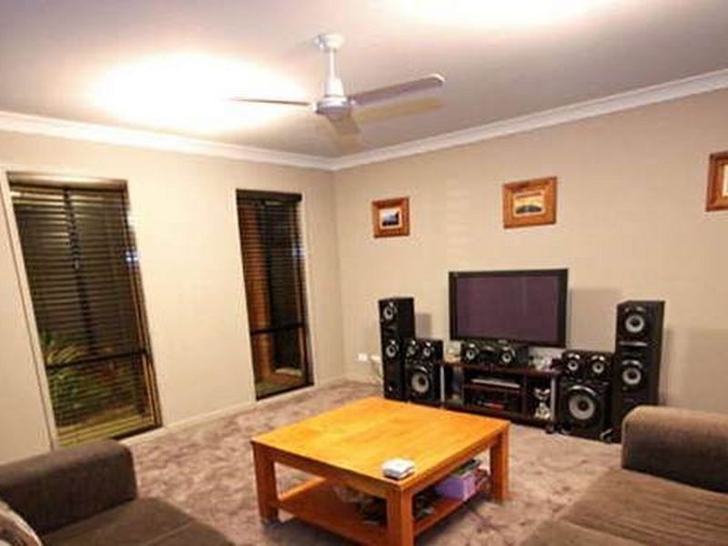 18 Deepak Drive, Pimpama QLD 4209