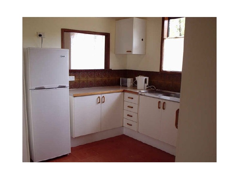 19 Deanbilla Street, Coochiemudlo Island QLD 4184