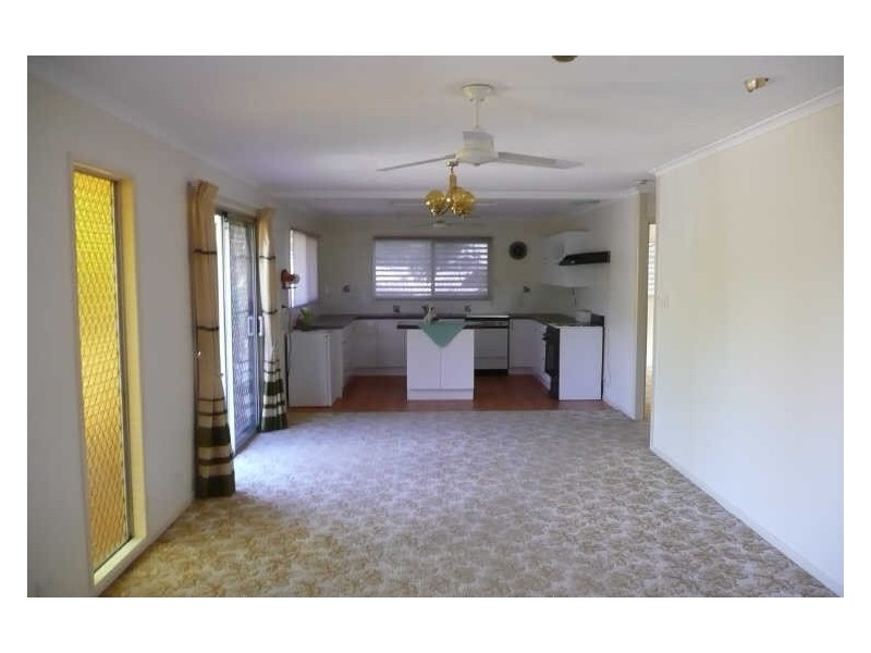 30 Carefree, Coochiemudlo Island QLD 4184