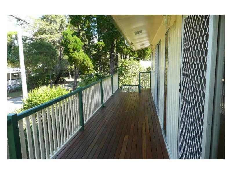 30 Carefree, Coochiemudlo Island QLD 4184