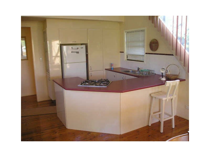 7 Dawn Street, Coochiemudlo Island QLD 4184