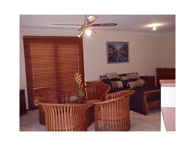 250 Victoria Parade West, Coochiemudlo Island QLD 4184