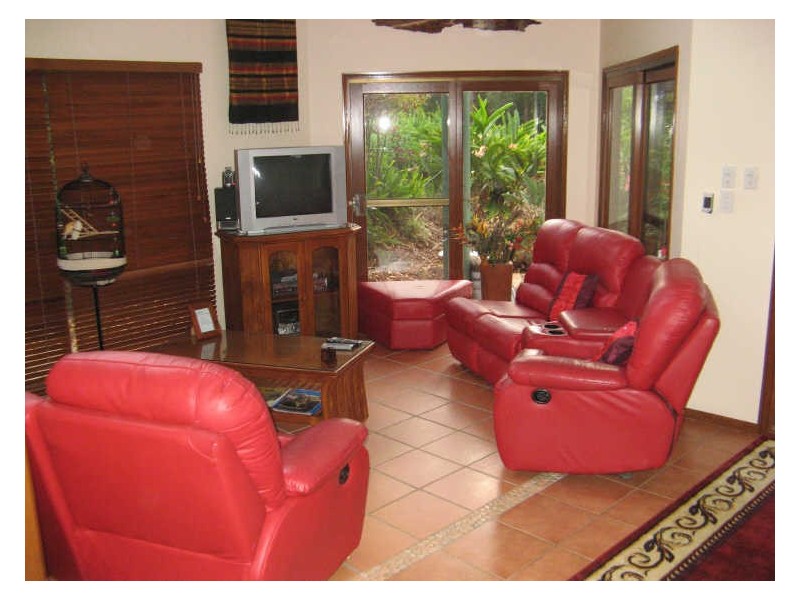 250 Victoria Parade West, Coochiemudlo Island QLD 4184