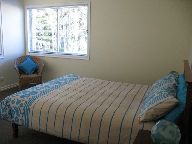 9 Philip Street, Coochiemudlo Island QLD 4184