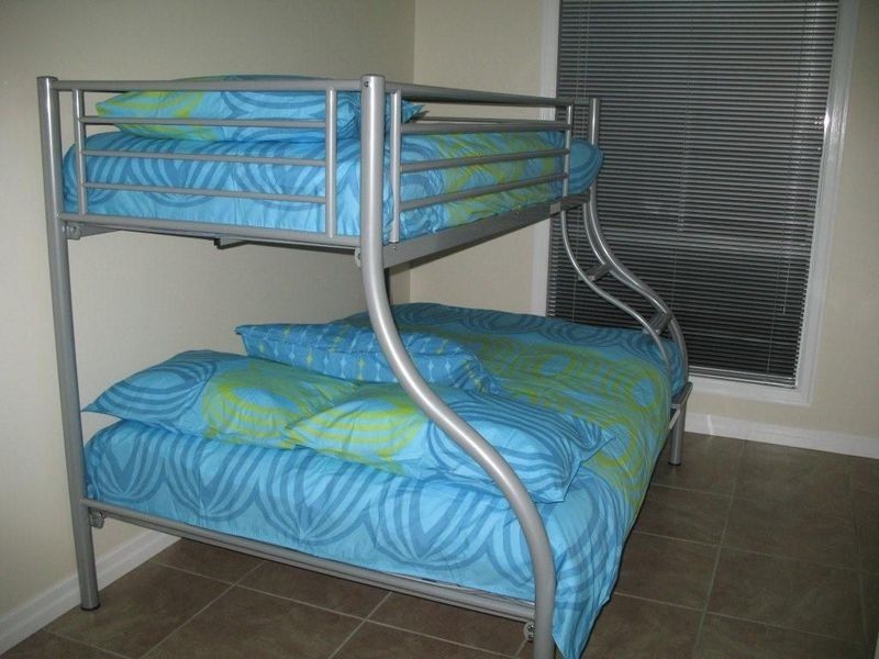 9 Philip Street, Coochiemudlo Island QLD 4184