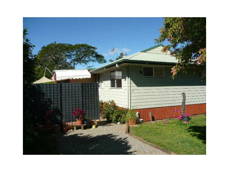 15 Kingfisher Street, Coochiemudlo Island QLD 4184