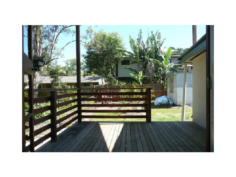 18 Merindah Street, Coochiemudlo Island QLD 4184