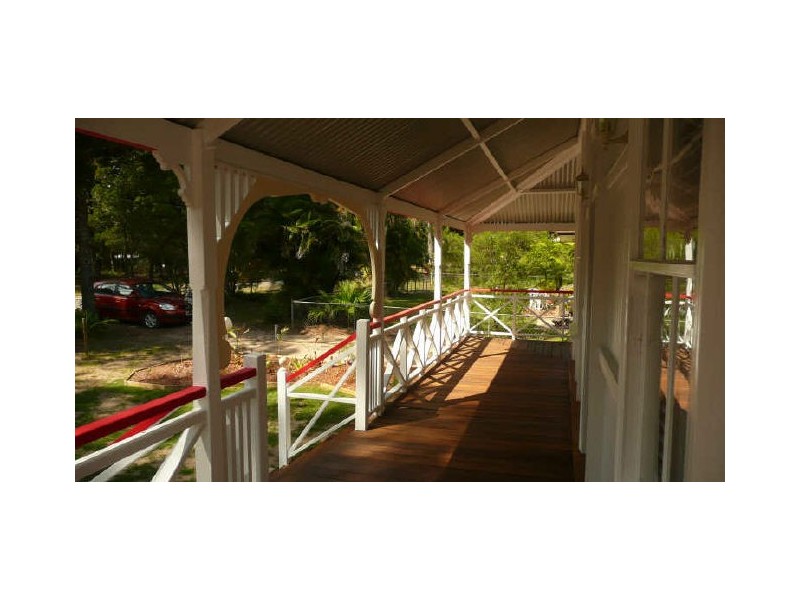 31 Capembah Street, Coochiemudlo Island QLD 4184