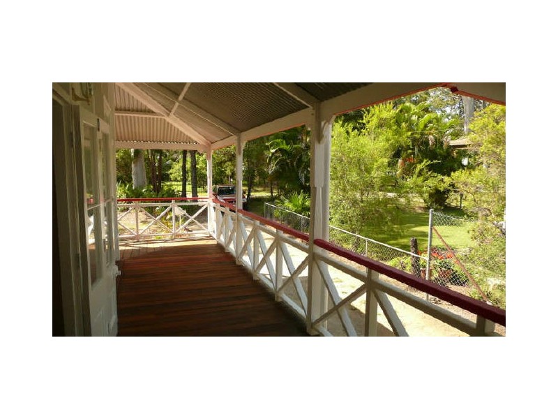 31 Capembah Street, Coochiemudlo Island QLD 4184