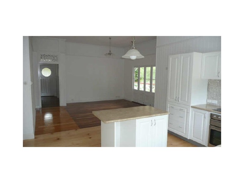 31 Capembah Street, Coochiemudlo Island QLD 4184