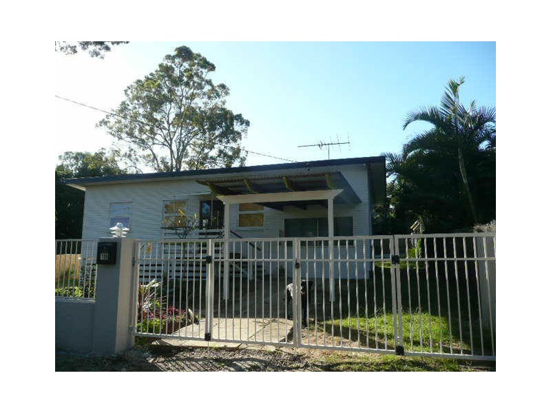 18 Merindah Street, Coochiemudlo Island QLD 4184