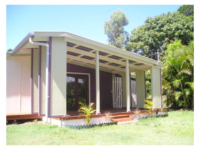 20 Merindah Street, Coochiemudlo Island QLD 4184