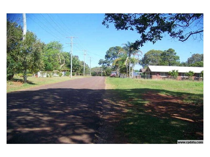 9 Leonie Crescent, Lamb Island QLD 4184