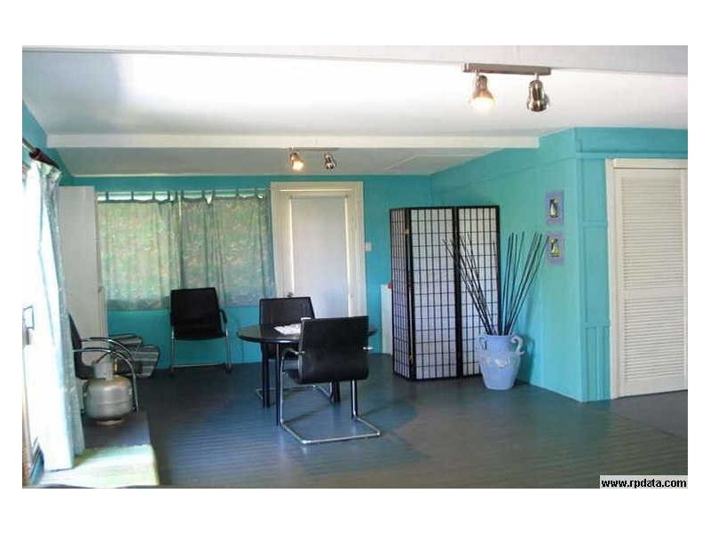 9 Leonie Crescent, Lamb Island QLD 4184