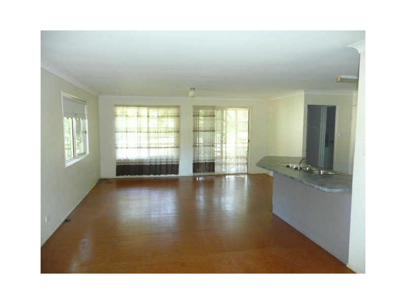 23 Marana Street, Coochiemudlo Island QLD 4184