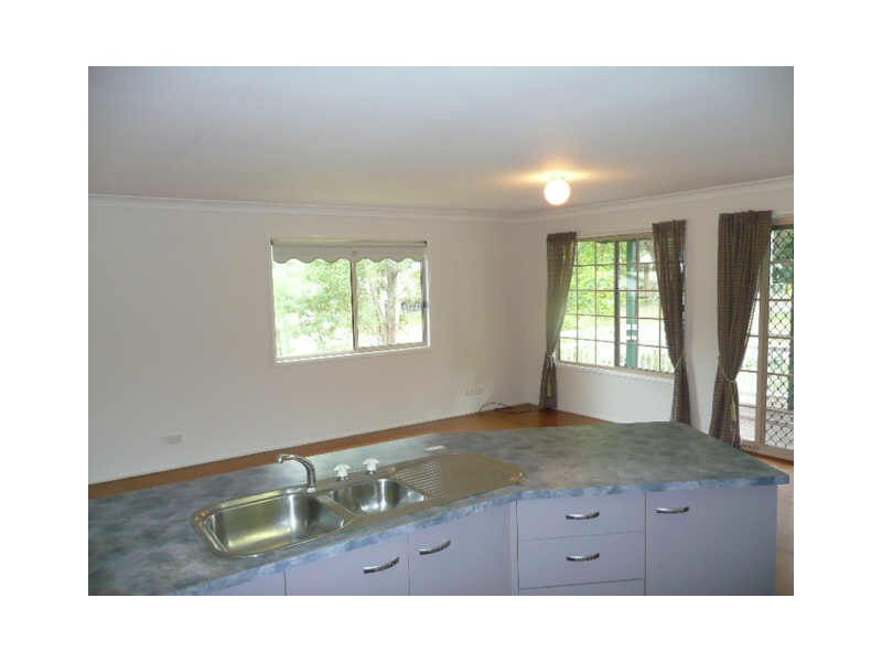 23 Marana Street, Coochiemudlo Island QLD 4184